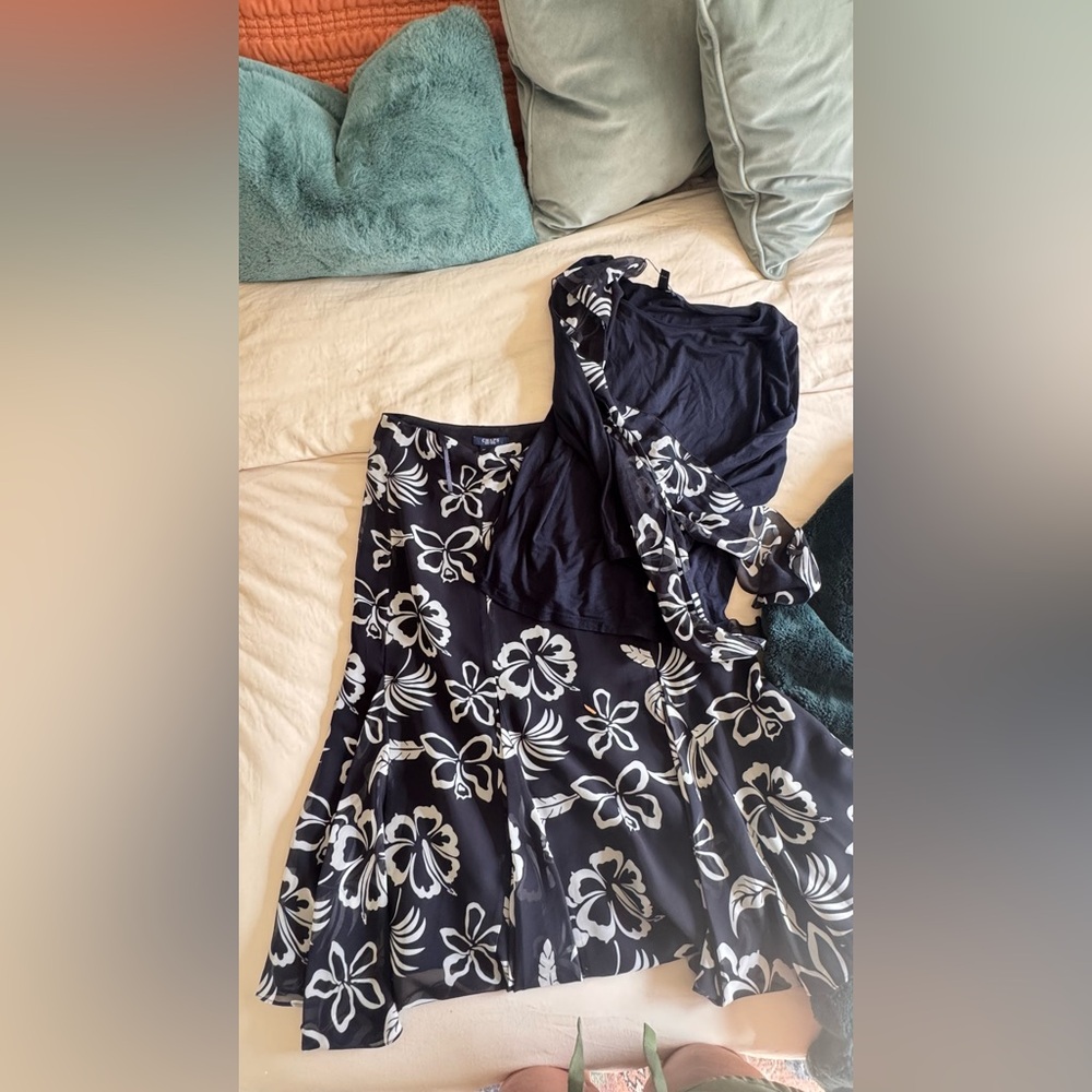 NWT Chaps Navy and Cream Floral Skirt and Top - Picture 2 of 6